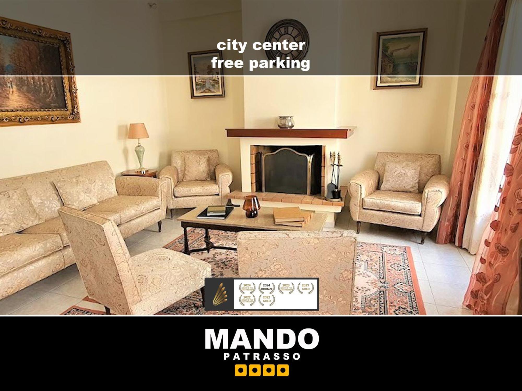 Mando Patrasso - Classical In The Center Of With Free Parking Apartamento